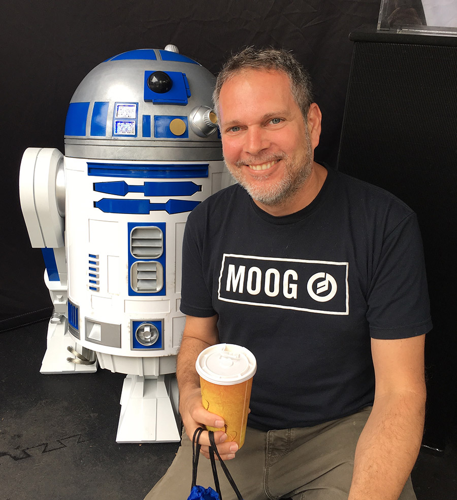 Mike and R2